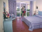 real-bananas-acapulco-room.jpg