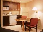 hampton-inn-monterrey-galerias-mastersuite.jpg