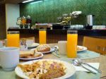 holiday-inn-express-avenida-colon-desayunador-2.jpg