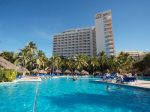 park-royal-ixtapa-pool.jpg