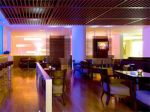 sheraton-suites-santa-fe-cardonbar.jpg